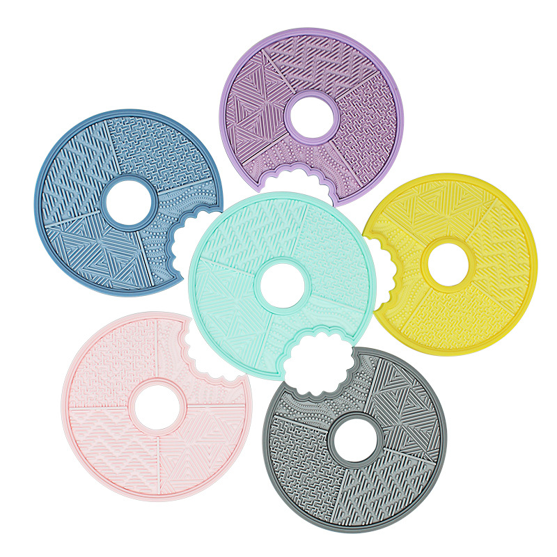 Tapis nettoyant pour pinceaux de maquillage en silicone avec ventouse